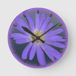 Reloj Redondo Mediano Daisy Clock Purple Daisies Blue Flower Wall Clock