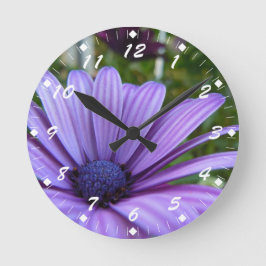 Reloj Redondo Mediano Daisy dulce morado