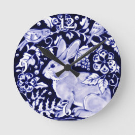 Reloj Redondo Mediano Dedham Blue Rabbit, Classic Blue & White Design