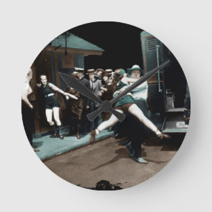 Reloj Redondo Mediano Demanda de baños arresta a Estados Unidos