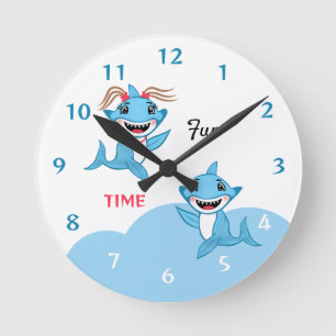 Reloj Redondo Mediano Día divertido de la familia del tiburón feliz