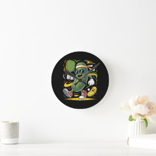 Reloj Redondo Mediano Dill pickle jugando pickleball