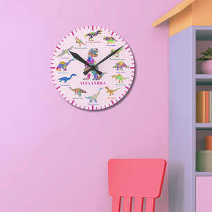 Reloj Redondo Mediano Dinosaurios pequeños con nombres rosados