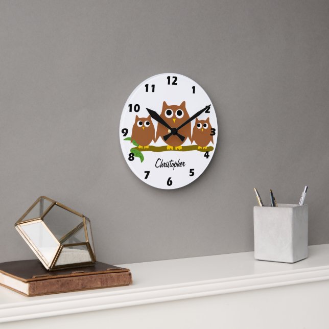 Reloj Redondo Mediano Diseño de búhos marrones personalizados (Oficina)