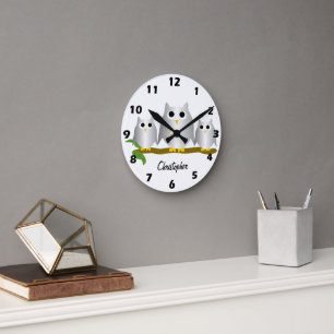 Reloj Redondo Mediano Diseño de búhos plateados personalizados