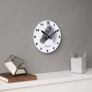 Reloj Redondo Mediano Diseño de Caballo Gris Personalizado