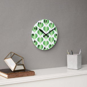 Reloj Redondo Mediano Diseño de Corazones Verdes