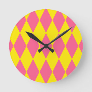 Reloj Redondo Mediano Diseño de cuadros arlequín rosa y amarillo