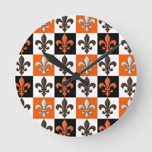 Reloj Redondo Mediano Diseño Fleur-de-lis con cuadros blancos negros nar