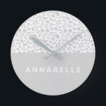 Reloj Redondo Mediano Diseño moderno y colorido de impresión en animales<br><div class="desc">Diseño moderno y colorido de la impresión animal. El color se puede personalizar para que se adapte a tu habitación. Parte de una colección.</div>