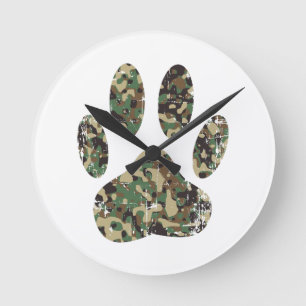 Reloj Redondo Mediano Distressed Camo Dog Paw Print