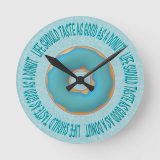 Reloj Redondo Mediano donut azul y texto