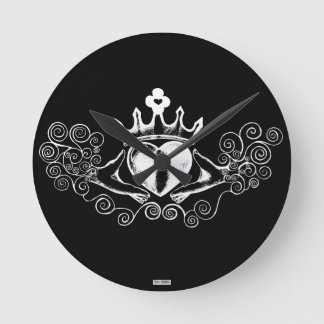 Reloj Redondo Mediano El Claddagh (blanco)