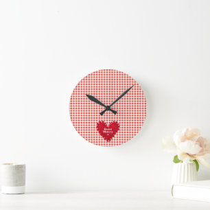 Reloj Redondo Mediano El Día de la Madre de Gingham, el Corazón Rojo Per