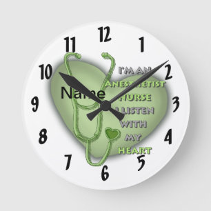Reloj Redondo Mediano Enfermera Anestesista de Corazón Verde