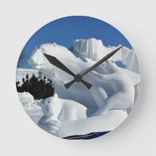 Reloj Redondo Mediano Escultura de Nieve de Oso Polar, Quebec, Canadá