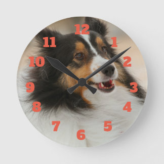 Reloj Redondo Mediano Estafa feliz