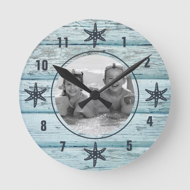 Reloj Redondo Mediano Estrella de mar de madera de playa azul angustiada (Anverso)
