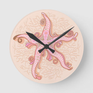 Reloj Redondo Mediano Estrellas de mar y coral patrón pastel rosa