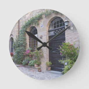 Reloj Redondo Mediano Europa, Italia, Umbría, Civita, Casa Tradicional