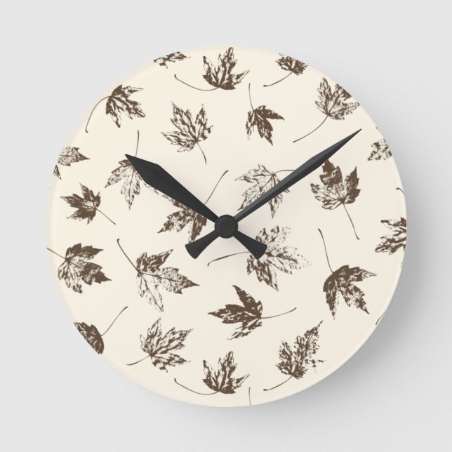 Reloj Redondo Mediano Fall Maple Leaves on cream - seamless pattern. (Anverso)