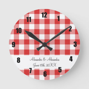 Reloj Redondo Mediano Favoritos de boda de tipo gingham rojo