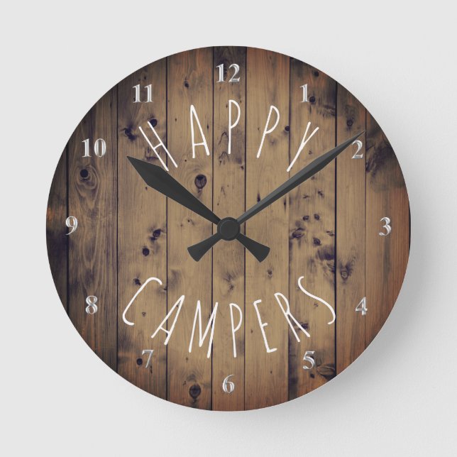 Reloj Redondo Mediano Feliz Campers Rustic Wood | Camping RV de Jubilaci (Anverso)