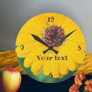 Reloj Redondo Mediano Flor amarillo brillante después del personalizable
