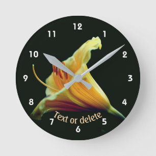Reloj Redondo Mediano Flor de lirio naranja personalizada