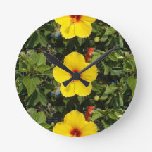 Flor de primavera amarilla brillante