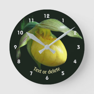 Reloj Redondo Mediano Flor de Zapatilla de Dama Personalizada