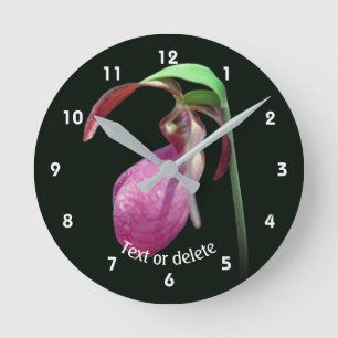 Reloj Redondo Mediano Flor de zapatilla de dama rosa personalizada