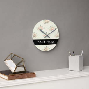Reloj Redondo Mediano Flores azules y rojas, negro, tu nombre