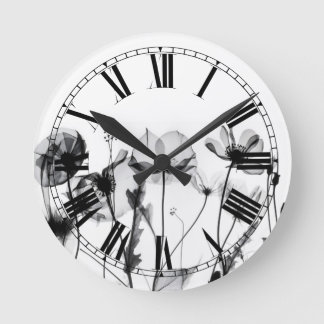 Reloj Redondo Mediano Flores en rayos X B&W