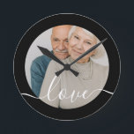 Reloj Redondo Mediano Foto personalizada y foto de texto<br><div class="desc">Haz un reloj de pared de fotos personalizado de Ricaso - agrega tu propia foto y texto - regalos para mantener fotos</div>