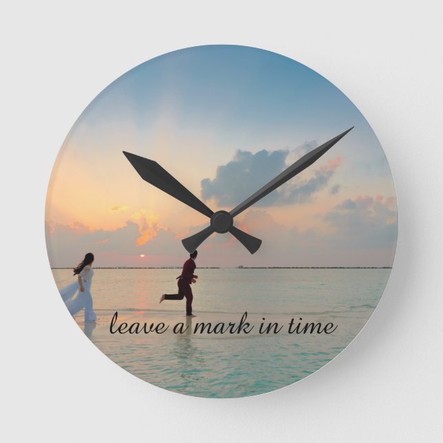 Reloj Redondo Mediano Foto Romántica Personalizada (Anverso)