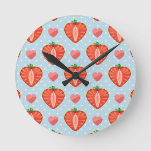 Reloj Redondo Mediano Fresas del corazón con puntos y corazones de polka
