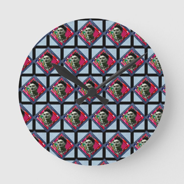 Reloj Redondo Mediano Frida Kahlo Retro Pink Denim (Anverso)