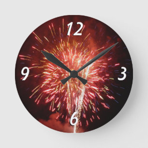 Reloj Redondo Mediano Fuegos artificiales rojos, blancos y azules II Pat