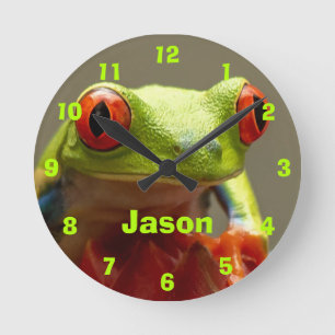 Reloj Redondo Mediano Fun Frog with Red Eyes Personalized Name