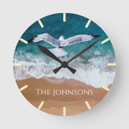 Reloj Redondo Mediano Gaviota sobre la costa del mar