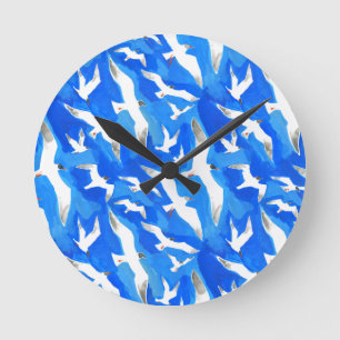 Reloj Redondo Mediano Gaviotas voladoras sobre el azul del cielo