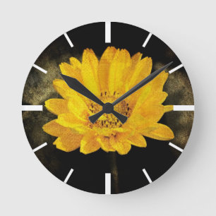 Reloj Redondo Mediano Girasol hermoso con el fondo de Brown oscuro