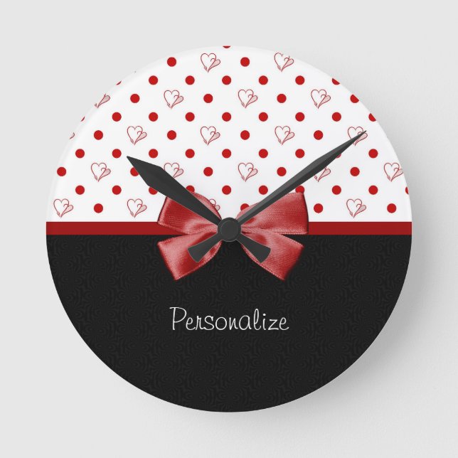 Reloj Redondo Mediano Girly Red and Black Polka Dot Hearts Bow With Name (Anverso)
