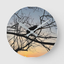 Reloj Redondo Mediano Golden Sunset Silhouette: Bird on Tree Branches