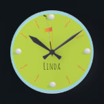 Reloj Redondo Mediano Golf Ball Green Sport Tema Atlético Personalizado<br><div class="desc">Este lindo reloj personalizado haría un maravilloso regalo para tu golfista favorito! Añada fácilmente su propio nombre o cualquier otro texto personalizado haciendo clic en la opción "personalizar esta plantilla". Si tiene alguna pregunta o petición relacionada con el diseño,  no dude en ponerse en contacto con nosotros.</div>