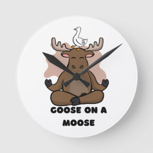 Reloj Redondo Mediano Goose on the Moose Animal Funny
