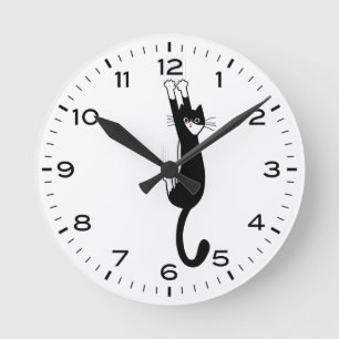 Reloj Redondo Mediano Gracioso gato de Tuxedo colgando en negro y blanco