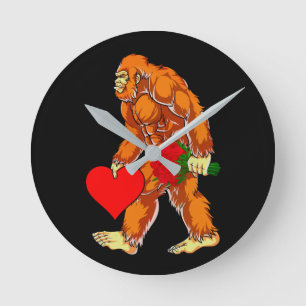 Reloj Redondo Mediano Gran pie Sasquatch Funny Día de San Valentín Love