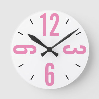 Reloj Redondo Mediano Grandes números modernos en rosa y negro